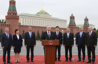 A press conference inside the Kremlin with officials discussing President Putin's visit to the G20 summit, featuring the iconic Kremlin building in the background, a podium with a microphone, and a group of dignitaries in formal attire, all captured in a realistic style.
