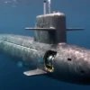 A detailed photorealistic depiction of a modern Chinese submarine underwater, showing a sleek hull with a conspicuous missing section where a crucial part of the hull should be, exposing the interior machinery and creating a subtle water flow into the opening; the surrounding ocean is clear and deep, with soft lighting highlighting the submarine's texture and the gap, emphasizing the uniqueness of the design without any text or symbols.